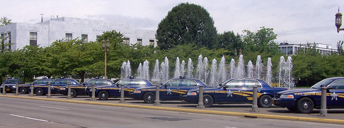 Oregon police car